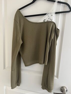 Women's Olive Green Off-Shoulder Waffle Knit Cropped Sweater